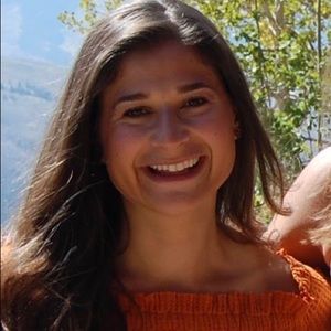 Meet your Posher, Abby